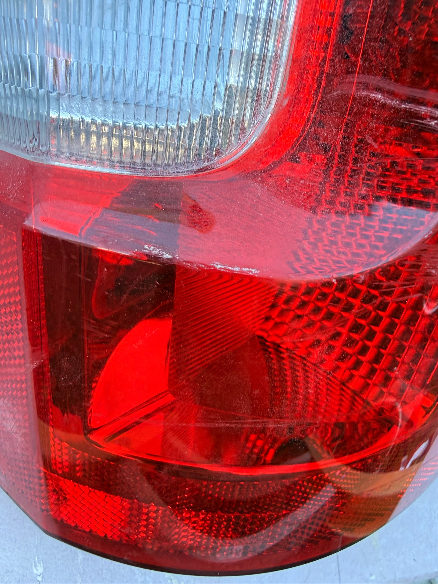 2017–2022 Ford F-250 F-350 F-450 OEM Halogen Passenger Side Tail Light