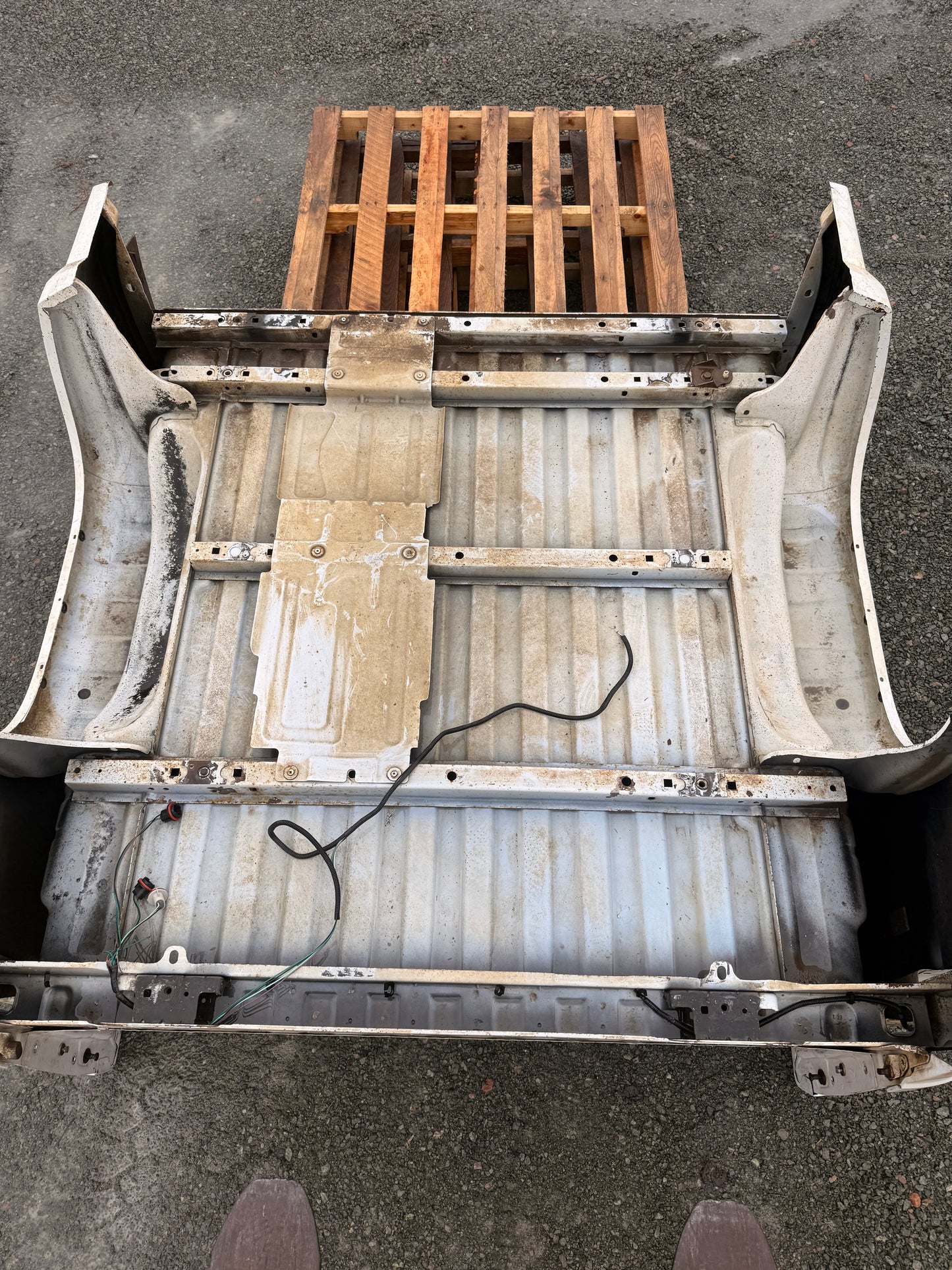 2007-2013 GMC Sierra 1500/2500/3500 5’8” Truck Box | OEM Short Bed