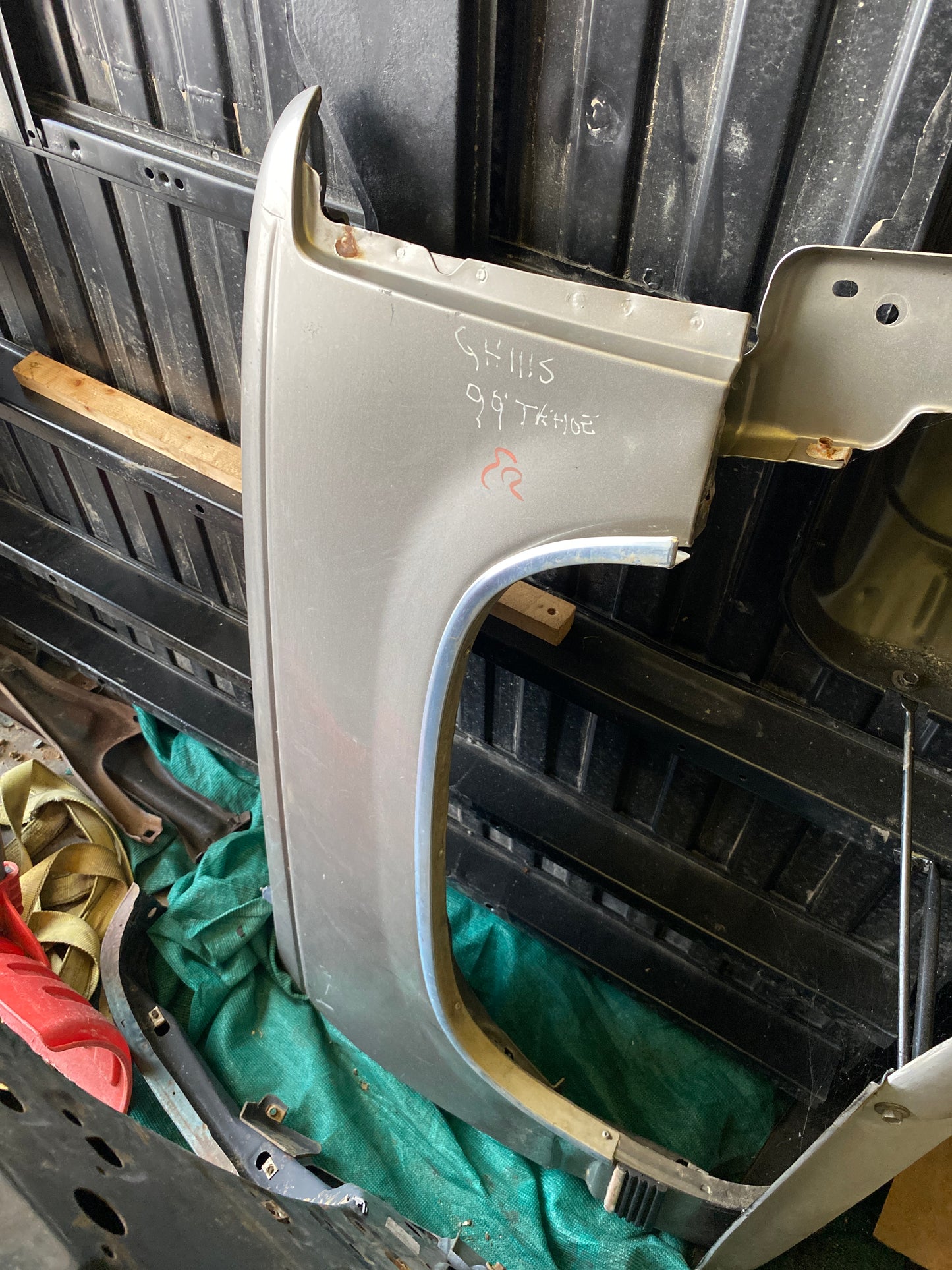 1988-1998 Chevrolet C/K 1500/2500/3500 Passenger Side Fender