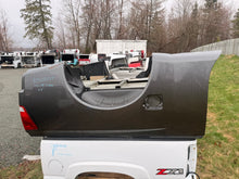 2004–2015 Nissan Titan 6'6" Standard Bed Truck Box