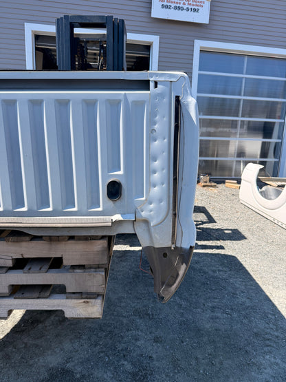 2011–2016 Ford F-250/F-350 6’9” Truck Box | King Ranch Two-Tone OEM Bed