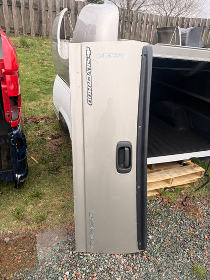 1999-2007 GMC Sierra 1500 2500 3500 Tailgate