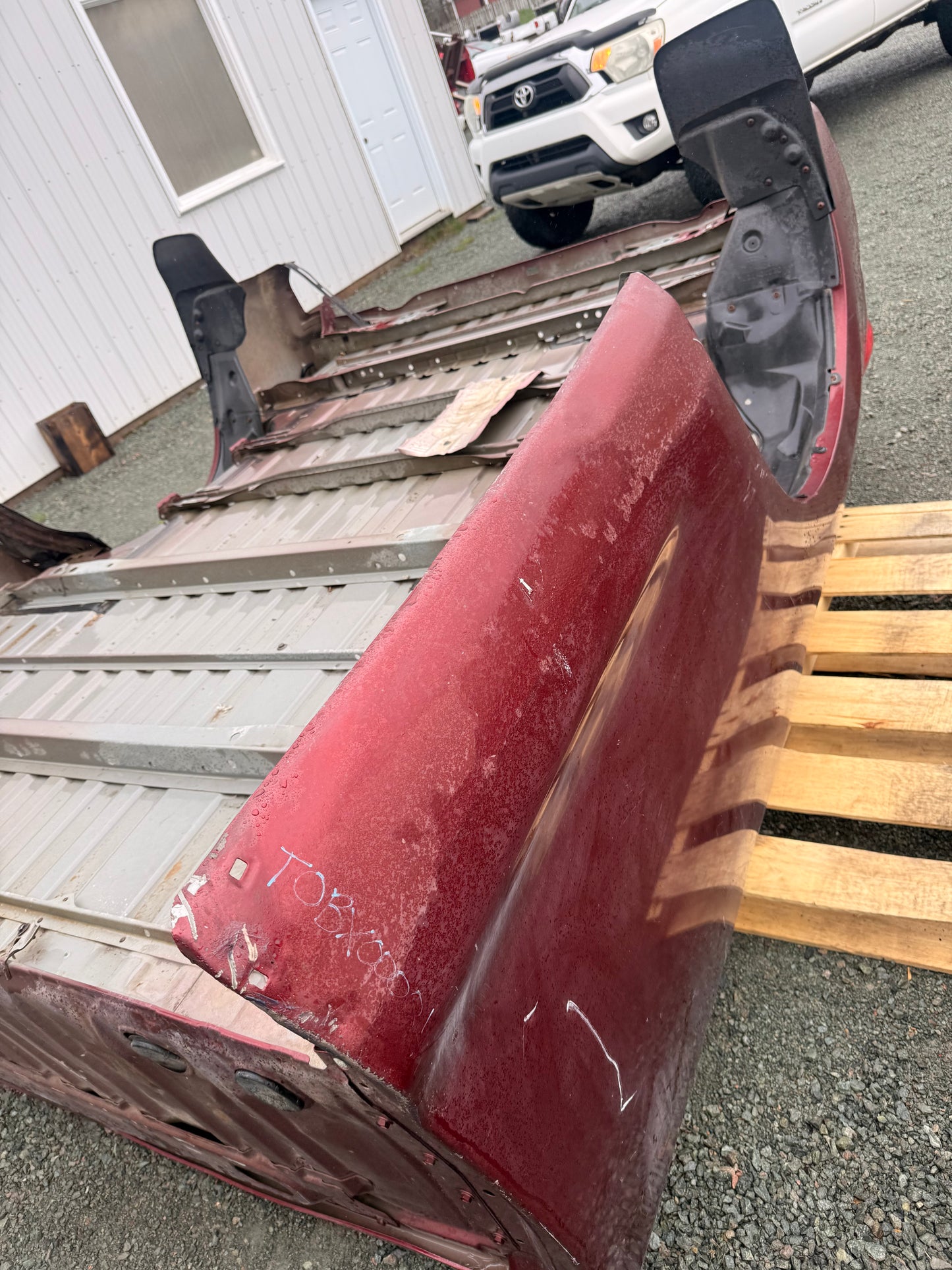 2007-2013 Toyota Tundra 8ft Long Bed Truck Box