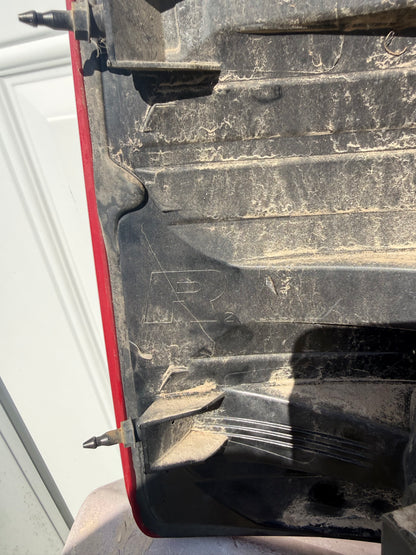 2007–2013 Chevrolet Silverado 1500 2500 3500 OEM Passenger Side Tail Light