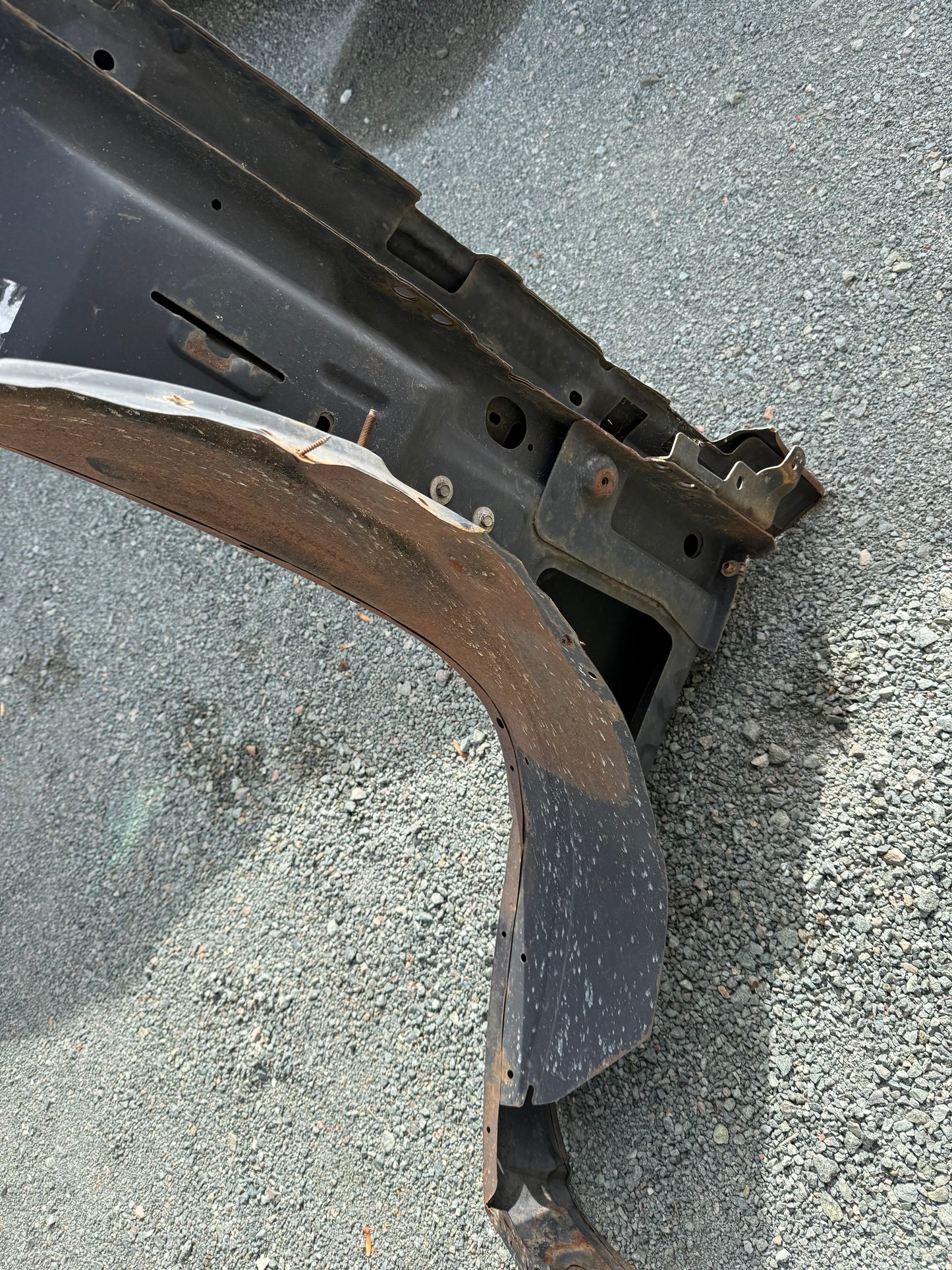 2003-2006 Chevrolet Silverado/GMC Sierra Front, Passenger Side Fender