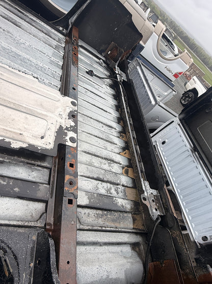 2007-2013 GMC Sierra 1500 5’8” Short Bed Truck Box