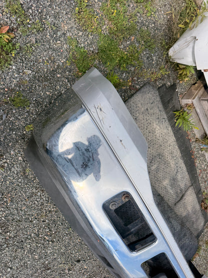 2005-2007 Ford F-250 F-350 F-450 OEM Chrome Front Bumper