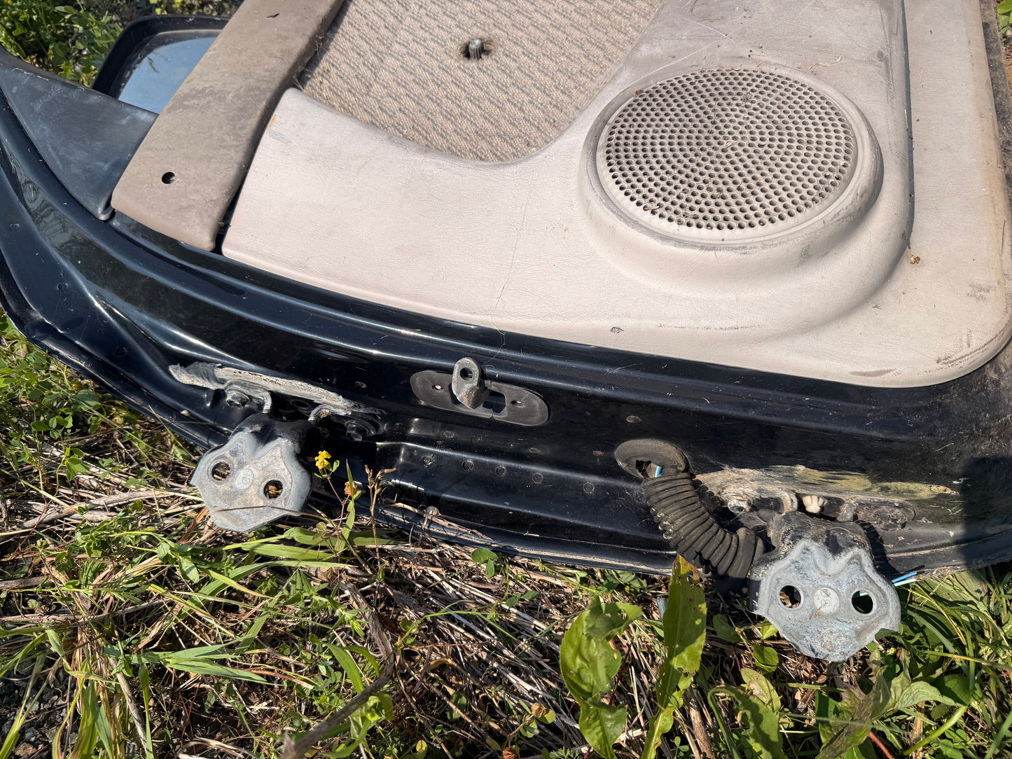 1995-2004 Toyota Tacoma OEM Front Passenger Side Door