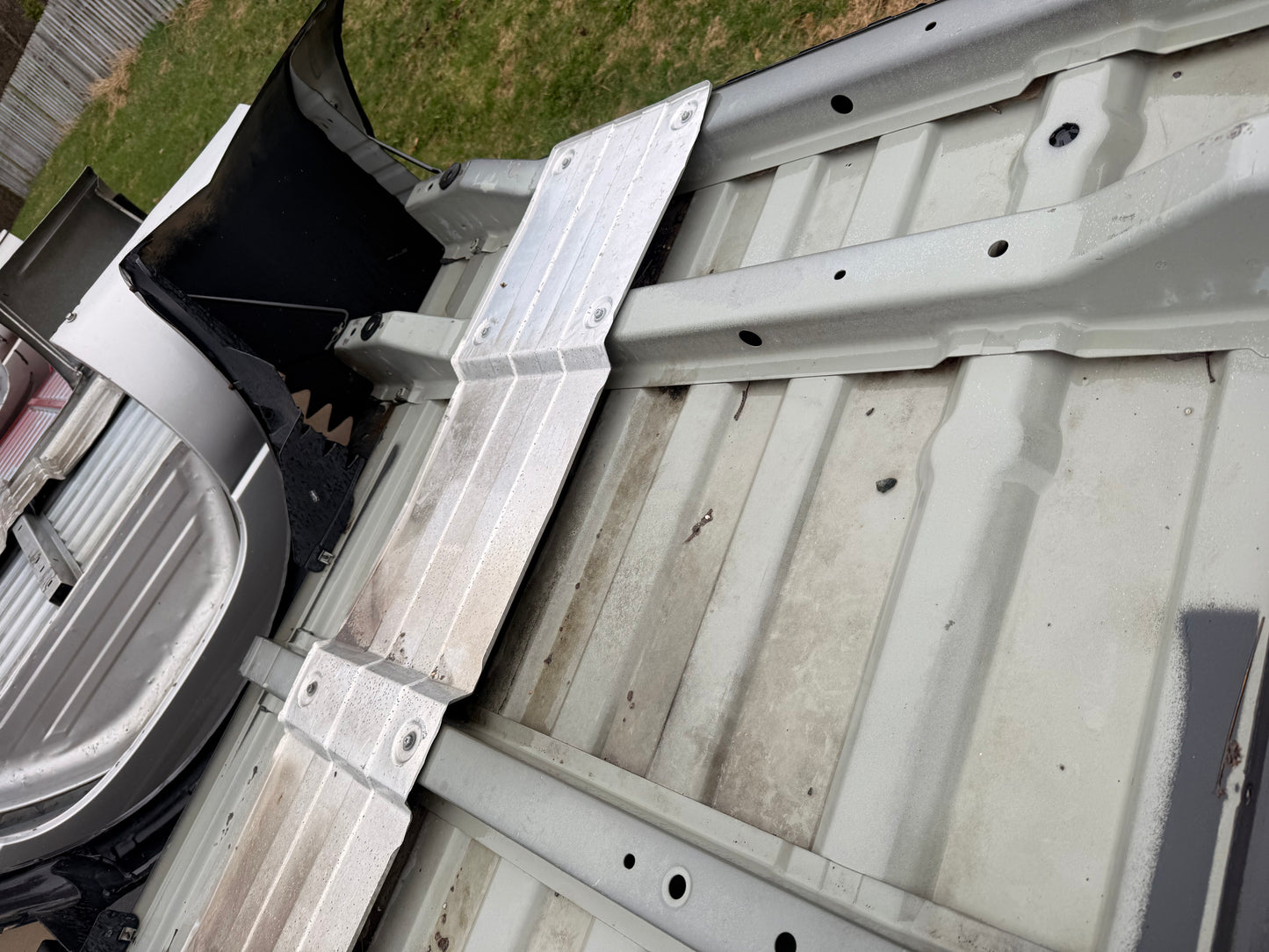 2004–2015 Nissan Titan 6'6" Standard Bed Truck Box