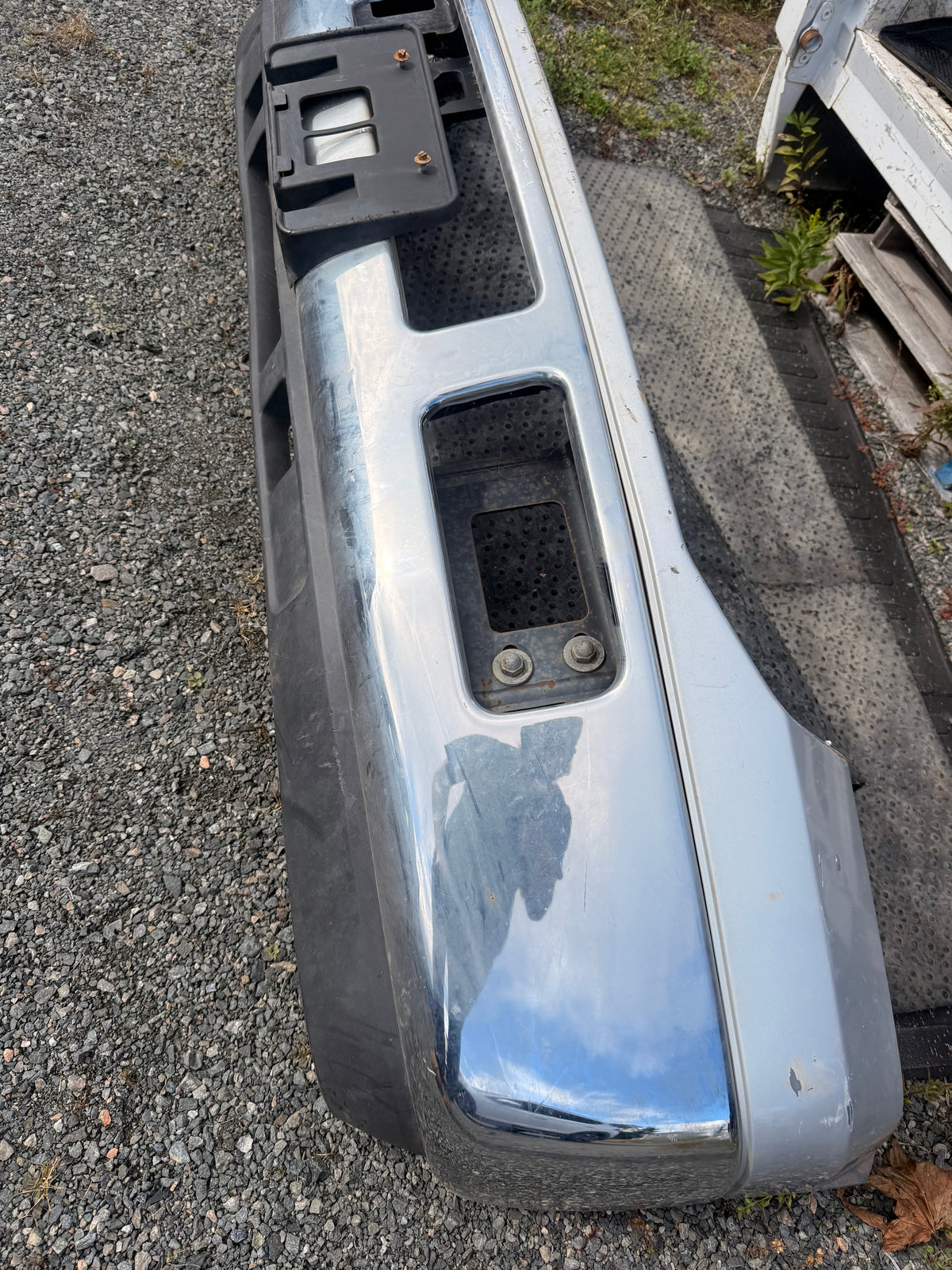 2005-2007 Ford F-250 F-350 F-450 OEM Chrome Front Bumper
