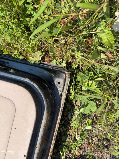 1995-2004 Toyota Tacoma OEM Front Passenger Side Door