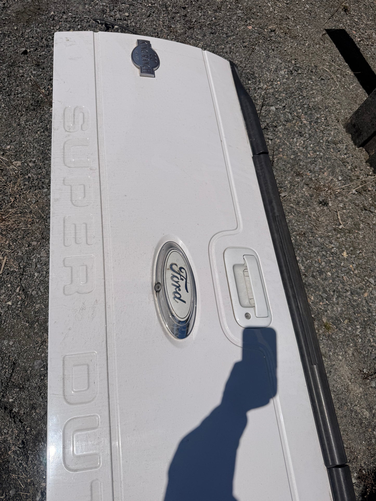 2011–2016 Ford F-250 F-350 Tailgate with Step and Camera