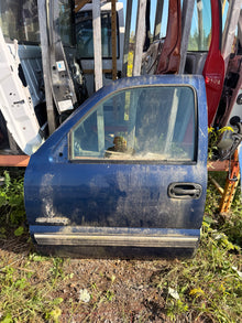1999-2007 GMC Sierra 1500 2500HD 3500HD OEM Front Driver Side Door