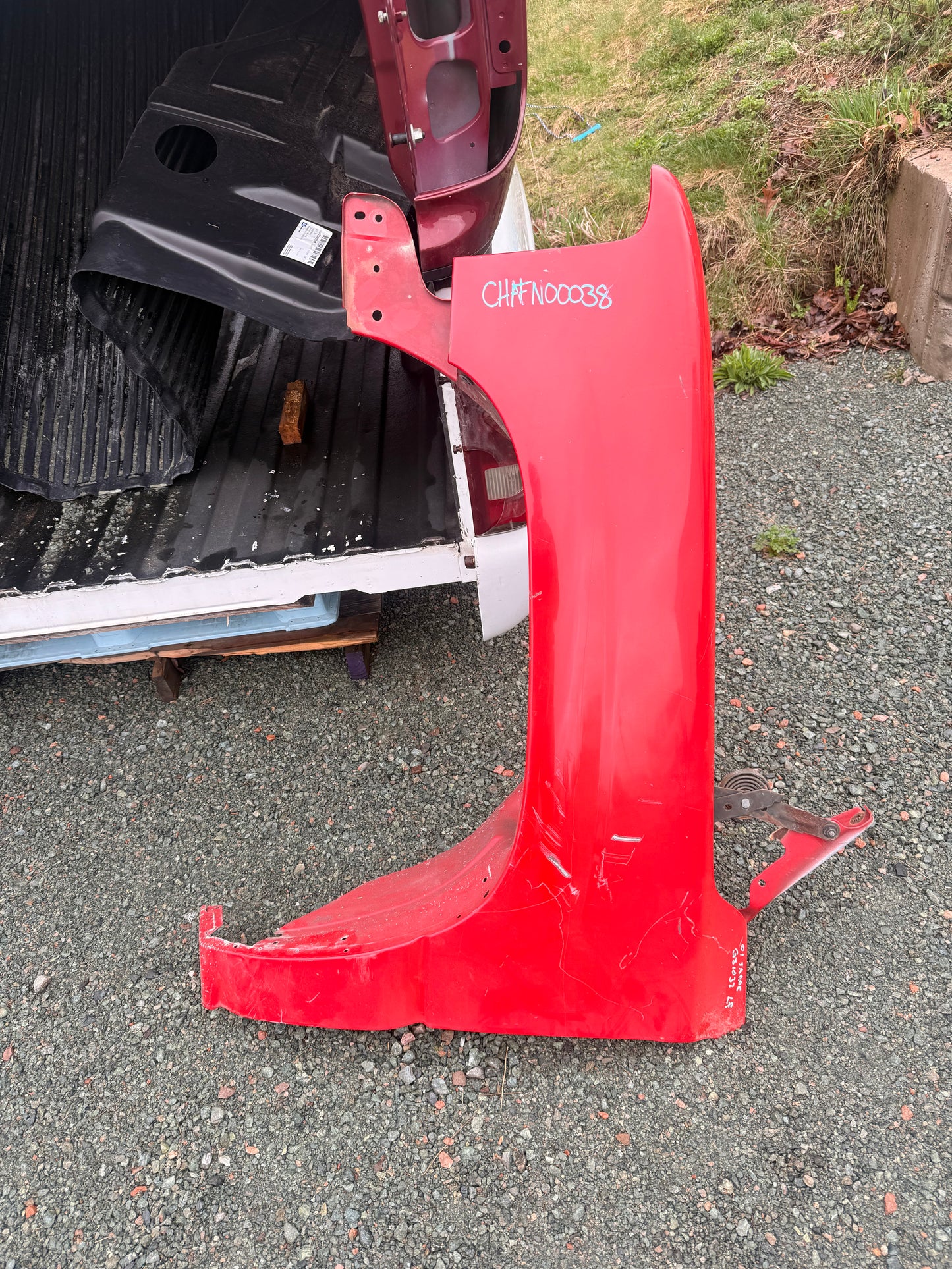 1999–2003 Chevrolet Silverado 1500 2500 3500 Driver Side Fender