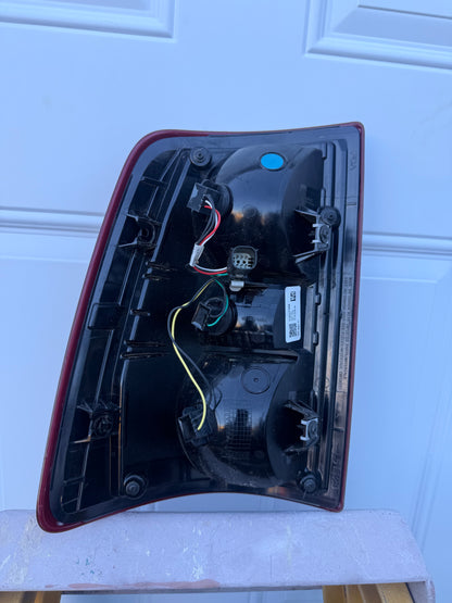 2019–2024 Ram 2500 3500 4500 OEM Halogen Passenger Side Tail Light