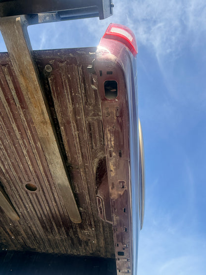 2011-2016 Ford F-250/F-350, 8ft Long Truck Box