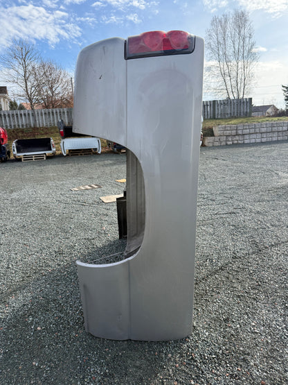 1999-2007 Chevrolet Silverado / GMC Sierra 1500/2500/3500 6’6” Long Truck Box