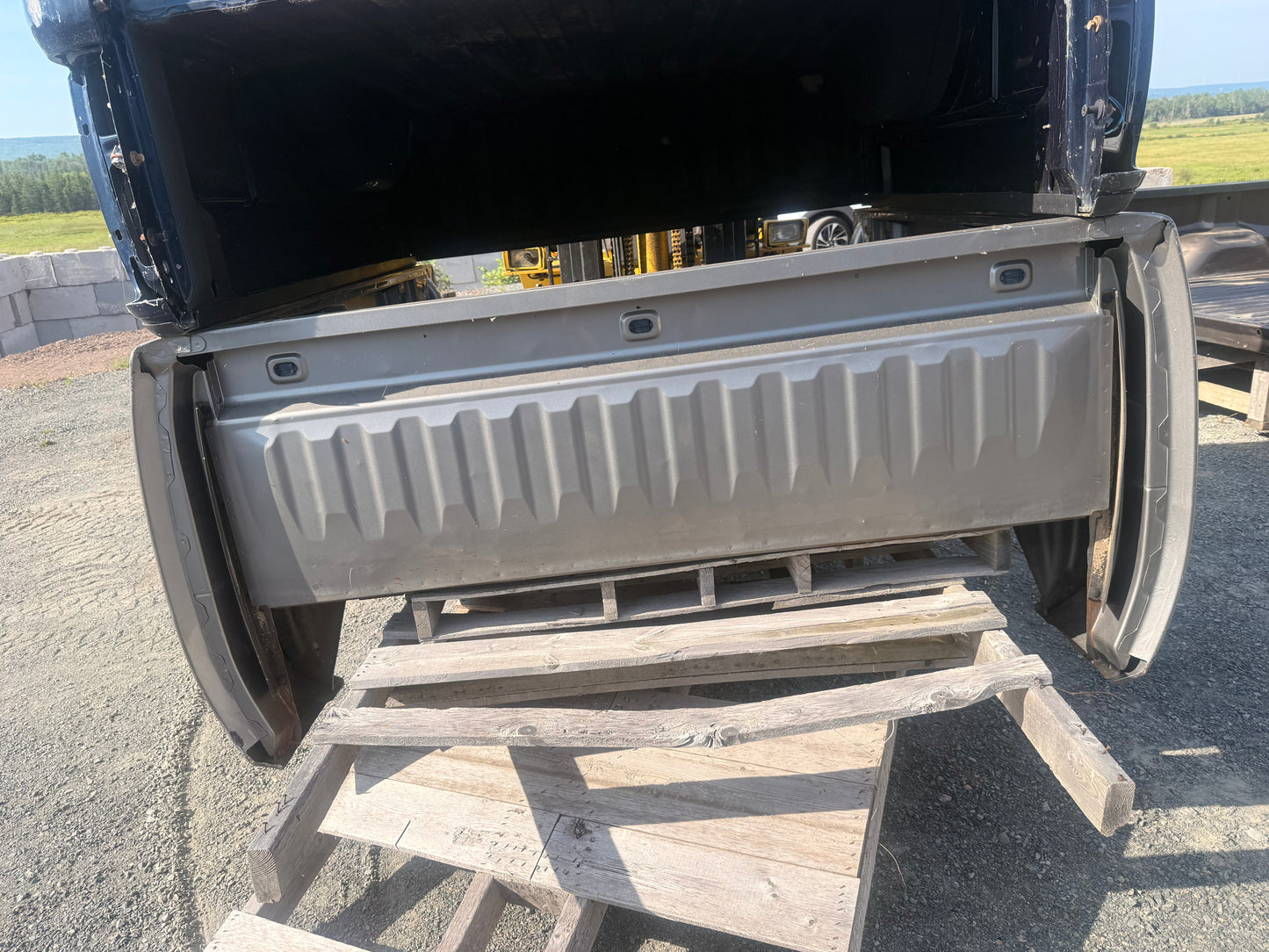 2007-2013 GMC Sierra 1500 5’8” Short Bed Truck Box