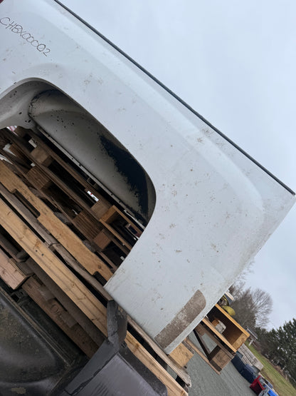Chevrolet Silverado 1500 5'8" Short Bed Truck Box