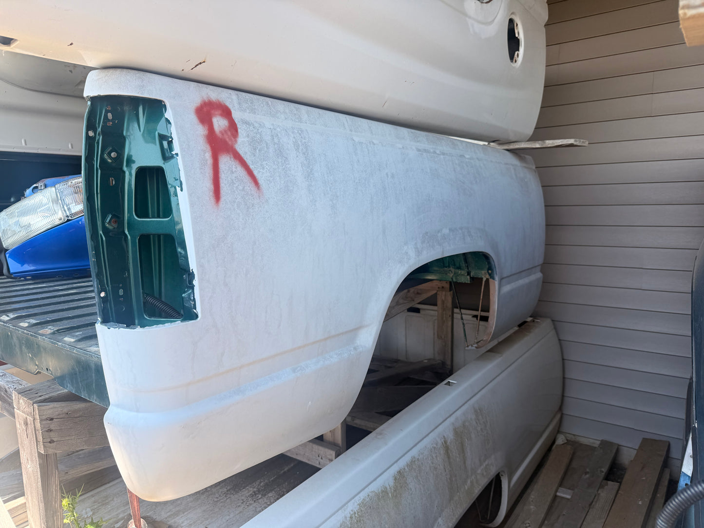 1988–1998 GMC Sierra 1500 2500 3500 6'6" Standard Bed Truck Box