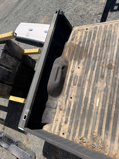 2011–2016 Ford F-250/F-350 6’9” Truck Box | King Ranch Two-Tone OEM Bed