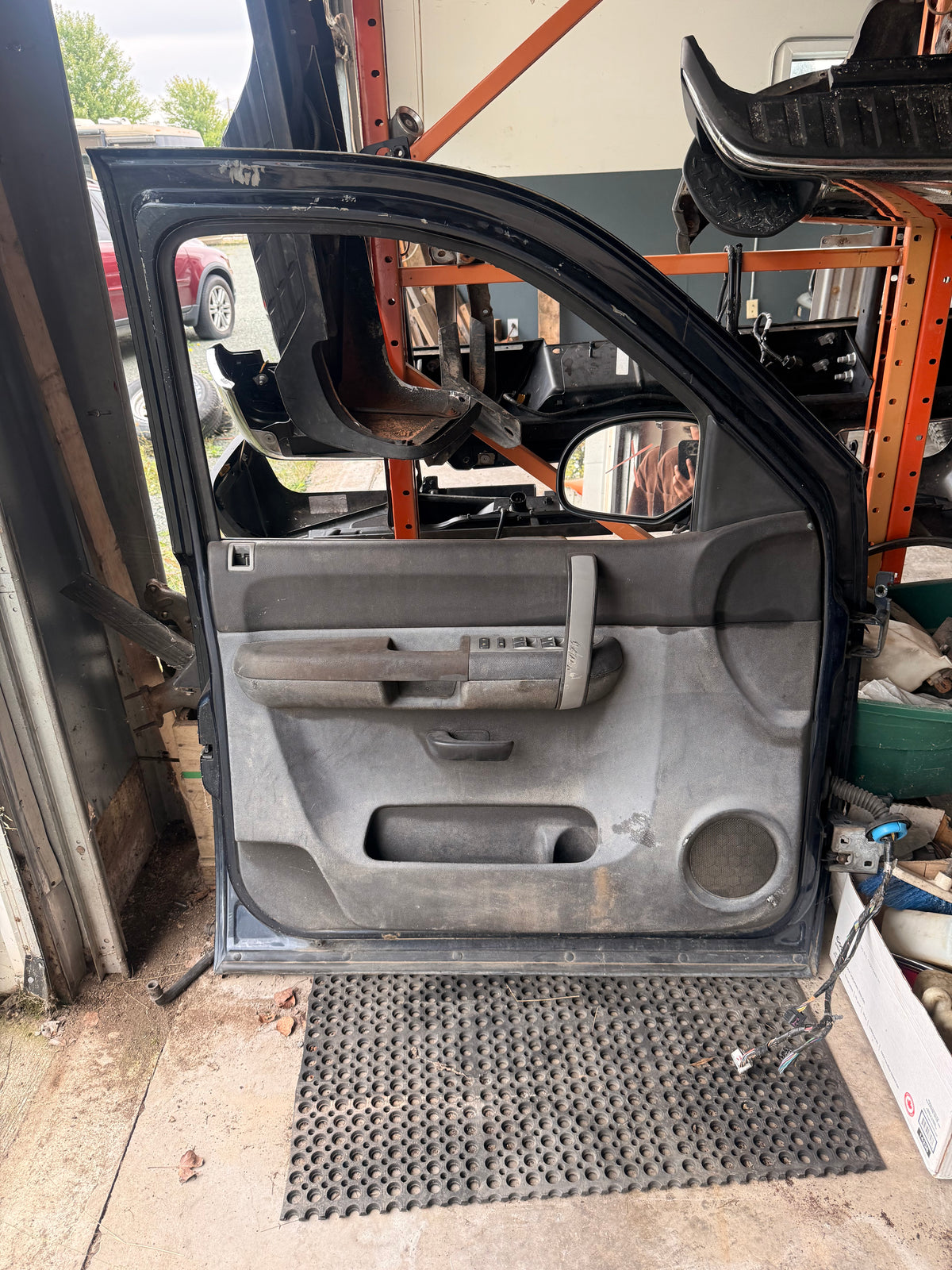 2007-2014 Chevrolet Silverado 1500 2500HD 3500HD OEM Driver Side Door