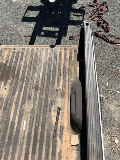 2011–2016 Ford F-250/F-350 6’9” Truck Box | King Ranch Two-Tone OEM Bed