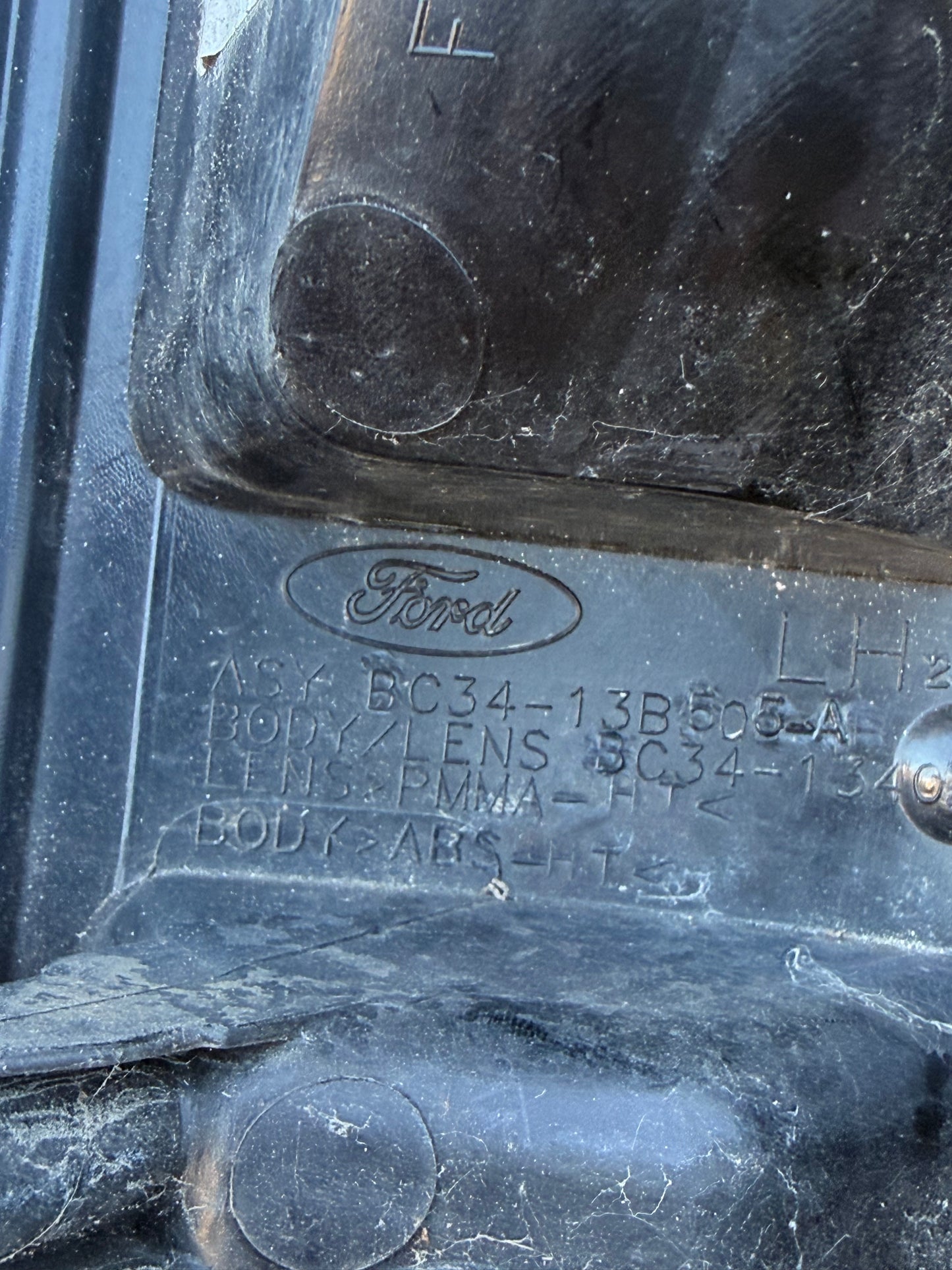 2008–2016 Ford F-250 F-350 F-450 OEM Driver Side Tail Light