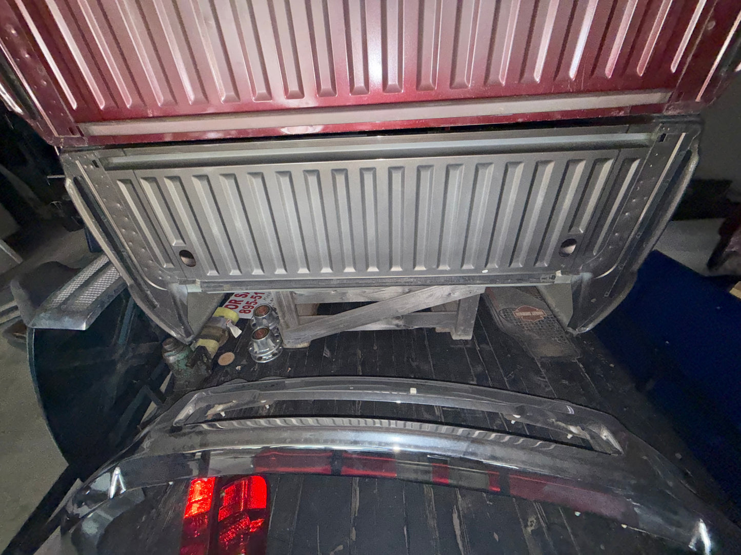 2011-2016 Ford F-250/F-350, 8ft Long Truck Box