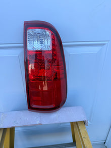 2008–2016 Ford F-250 F-350 F-450 OEM Passenger Side Tail Light