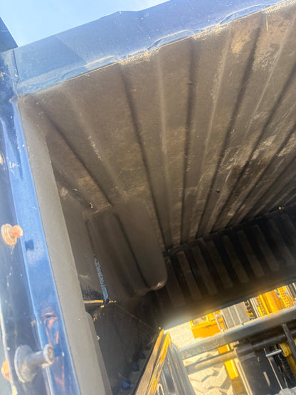 1999-2007 Chevrolet Silverado 1500 5’8” Short Bed Truck Box