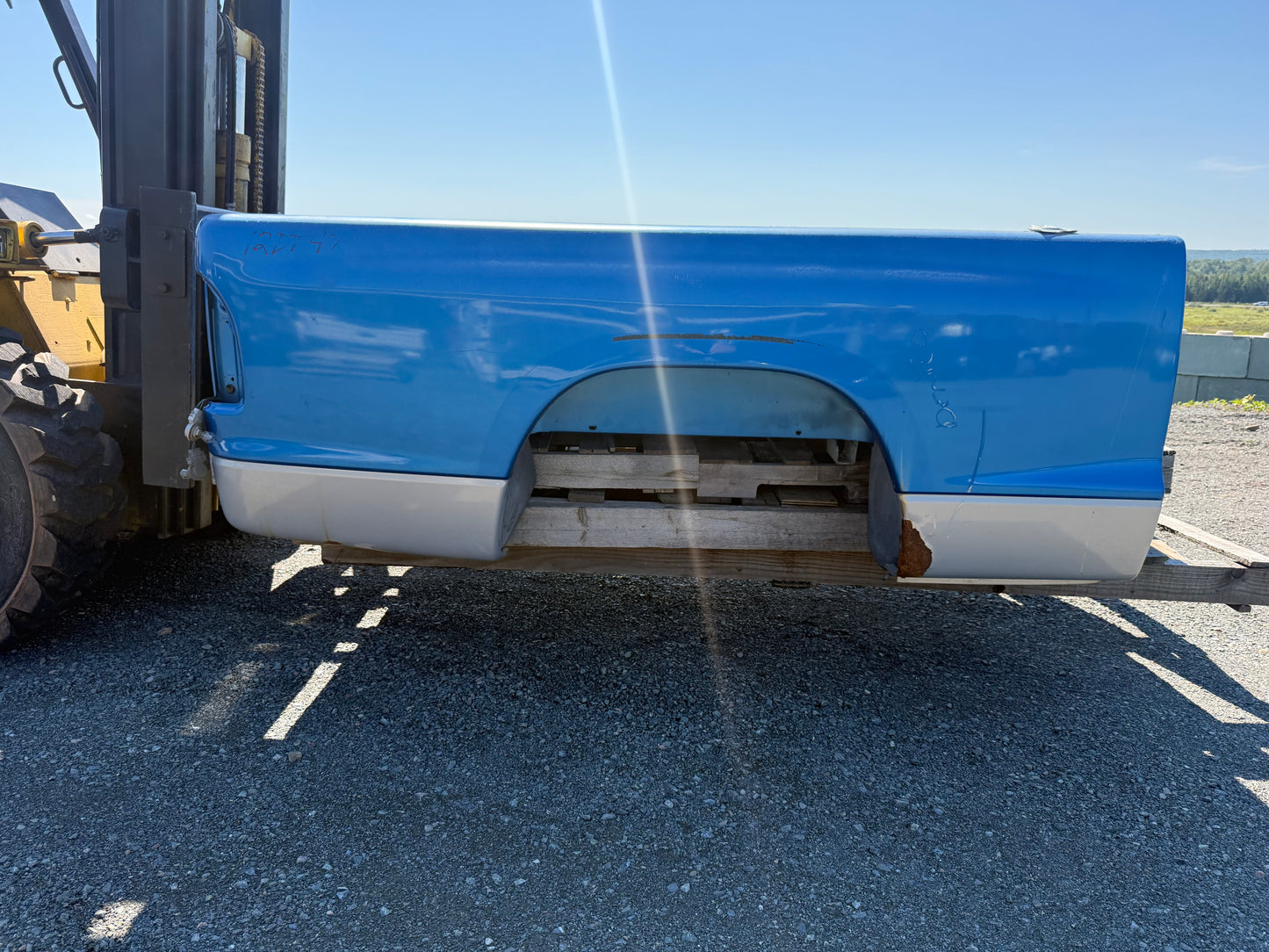 1997-2004 Dodge Dakota 6’6” Standard Bed Truck Box