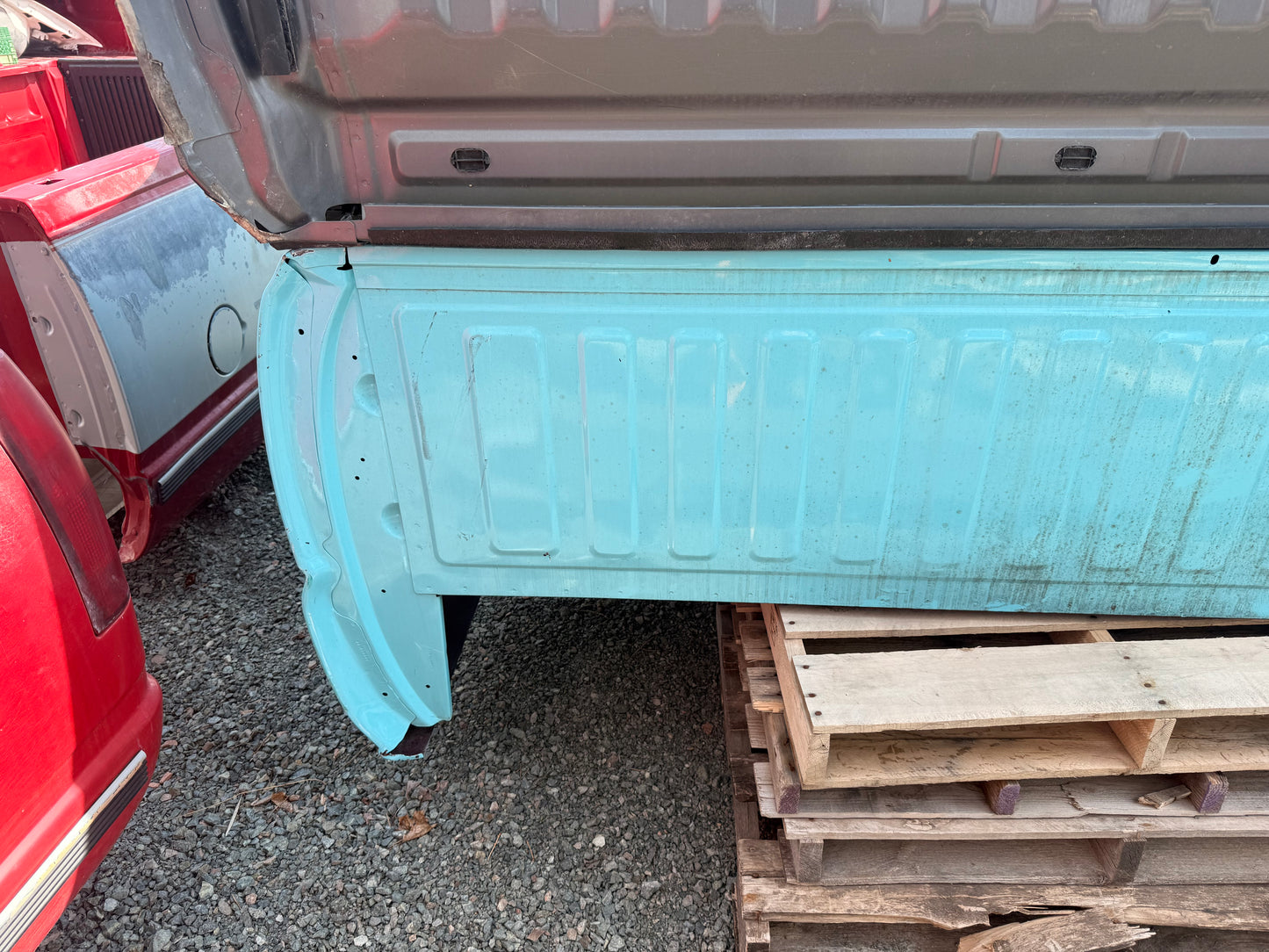 1999-2007 Chevrolet Silverado 1500 2500 3500 6’6” Standard Bed Truck Box