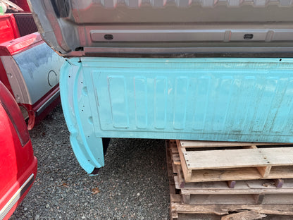 1999-2007 Chevrolet Silverado 1500 2500 3500 6’6” Standard Bed Truck Box