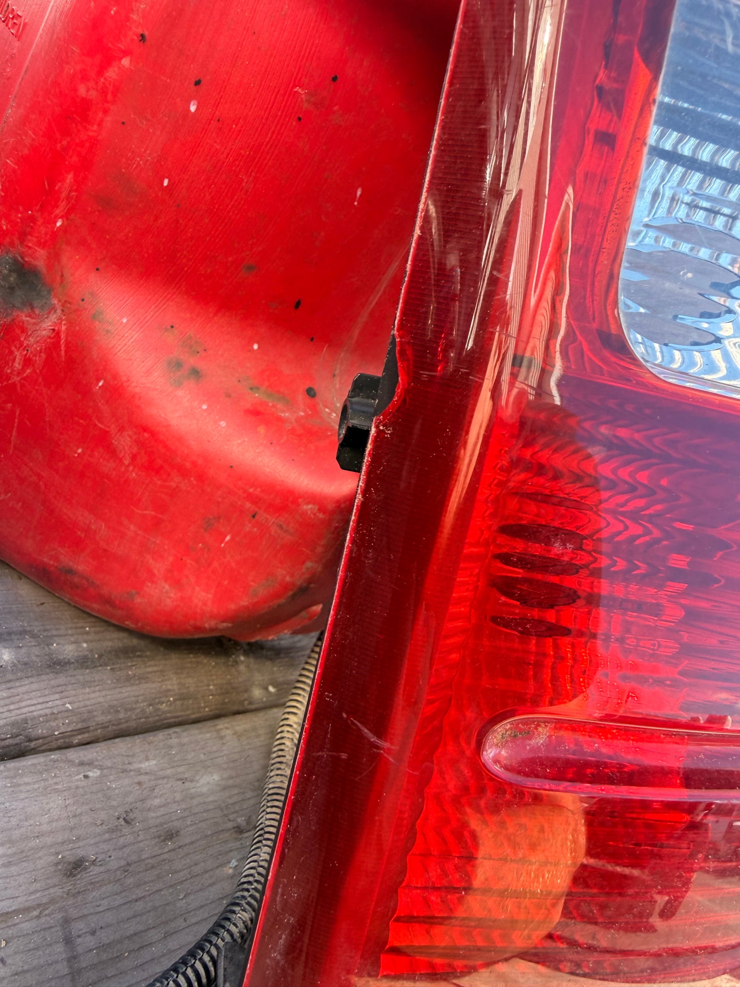 2001–2005 Ford Ranger OEM Passenger Side Tail Light