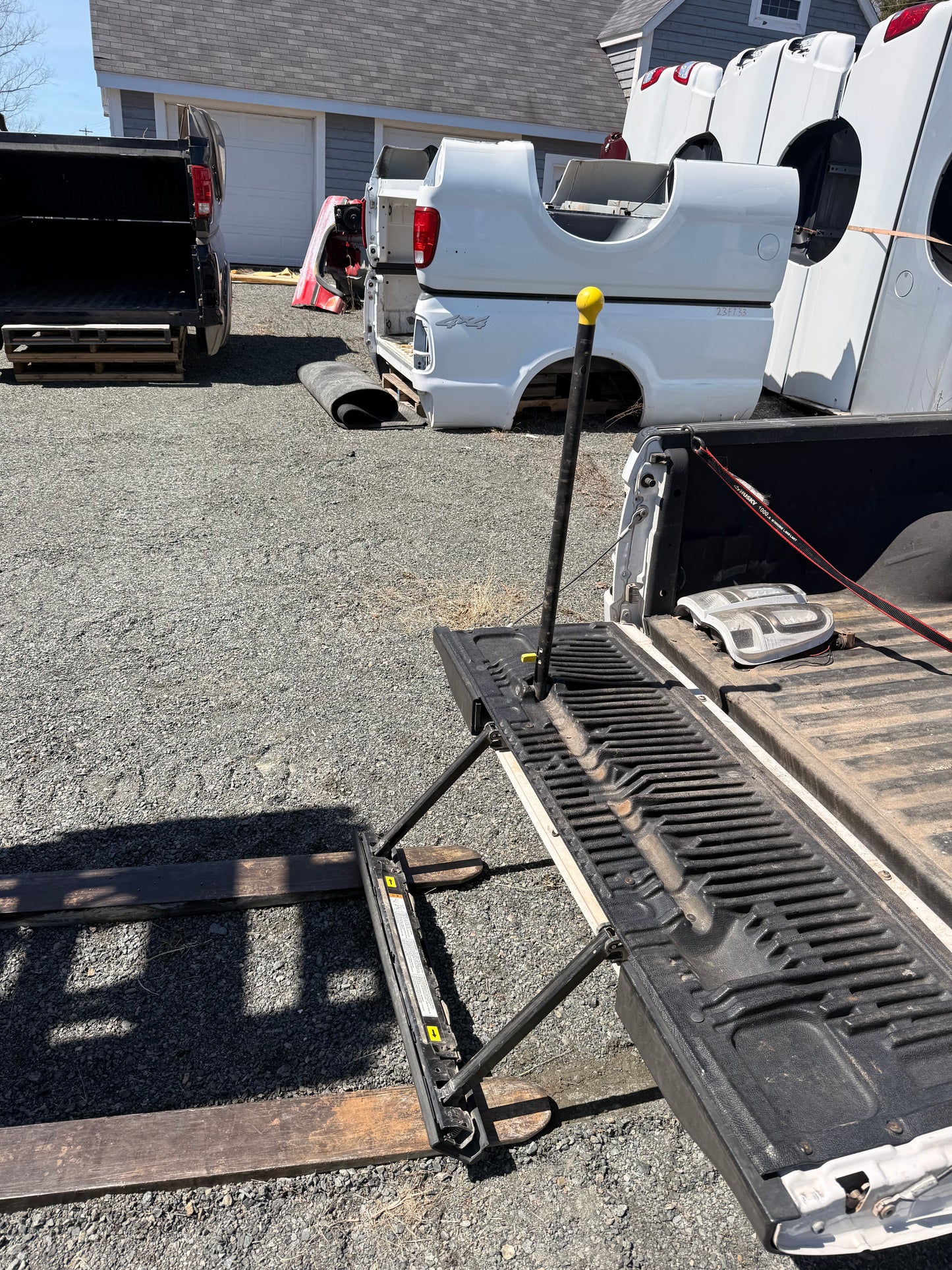 2011–2016 Ford F-250 F-350 Tailgate with Step and Camera