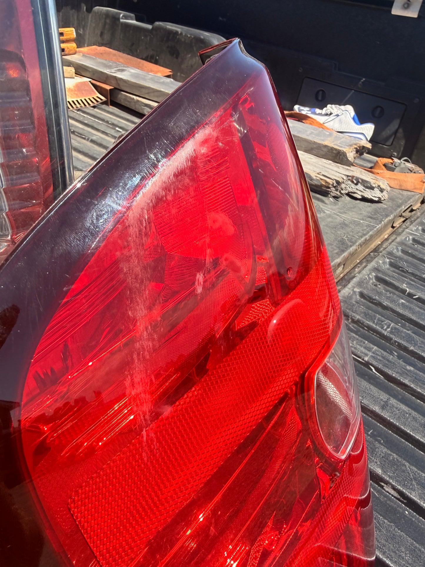 2007–2013 Chevrolet Silverado 1500 2500 3500 Driver Side Tail Light