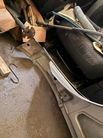 2003-2006 Chevrolet Silverado “Cat Eye” Passenger Side Fender