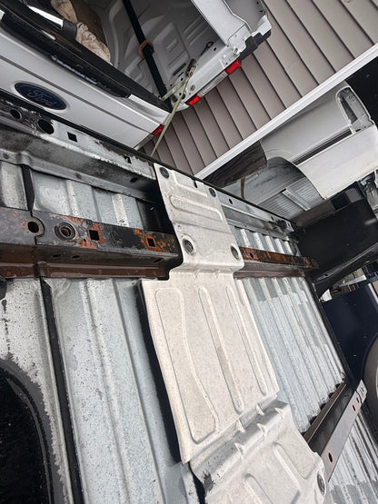 2007-2013 GMC Sierra 1500 5’8” Short Bed Truck Box