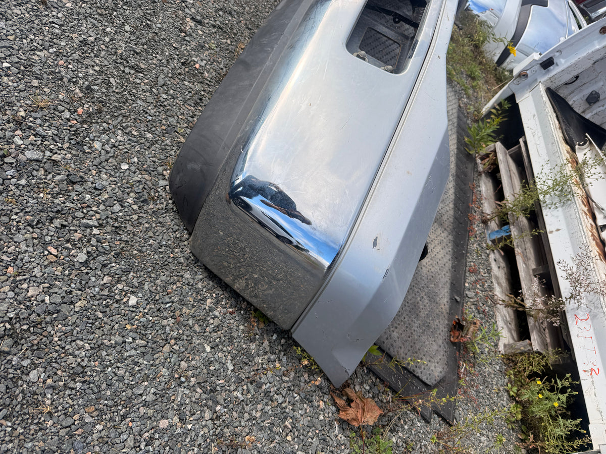 2005-2007 Ford F-250 F-350 F-450 OEM Chrome Front Bumper