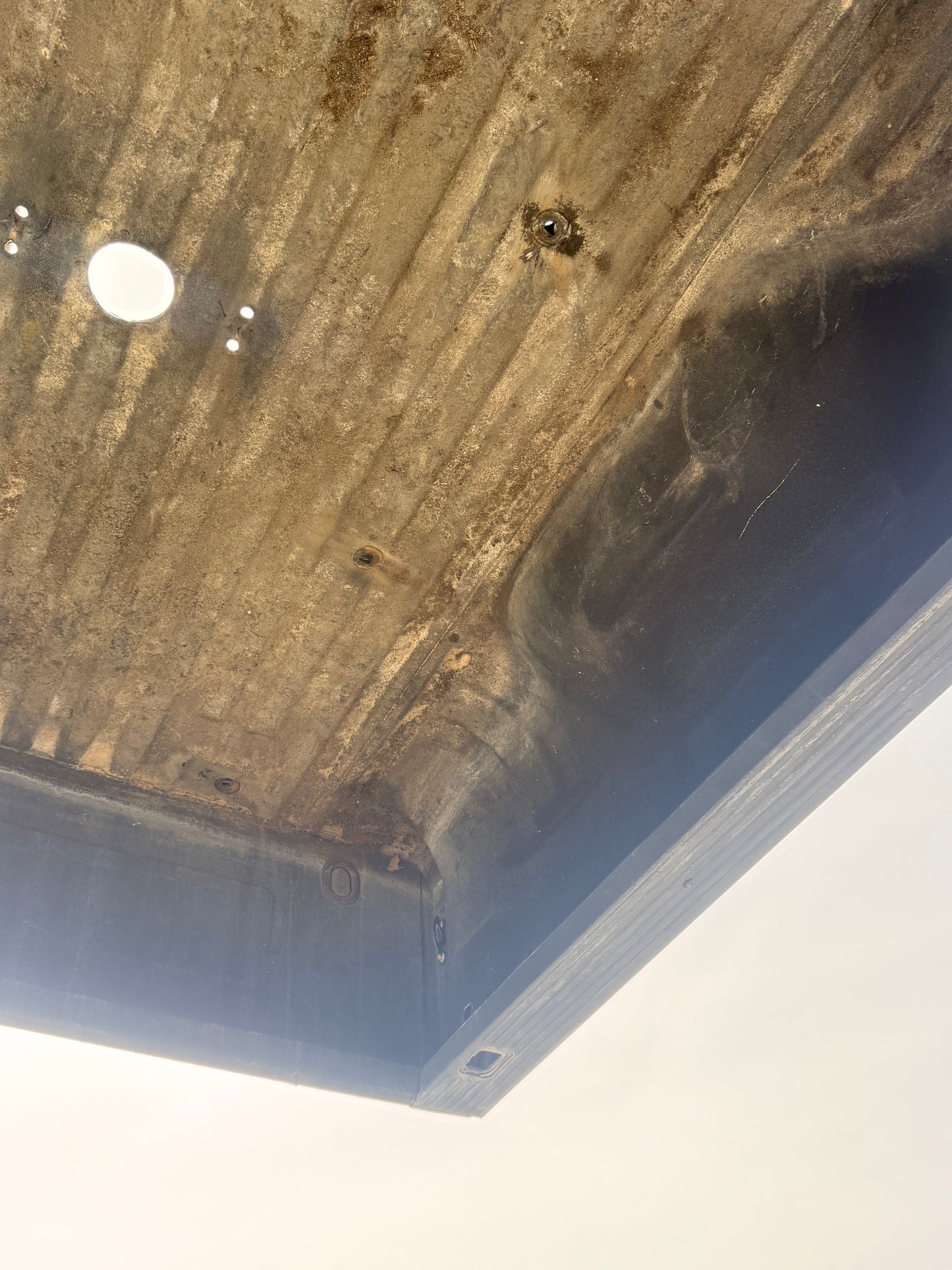 1999-2010 Ford F-250 F-350 6’9” Standard Bed Truck Box