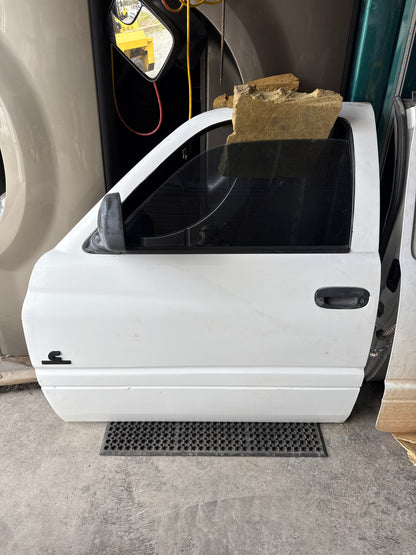 1994-2002 Dodge Ram 2nd Gen 1500/2500/3500 LH Driver Side Extended Cab Front Door