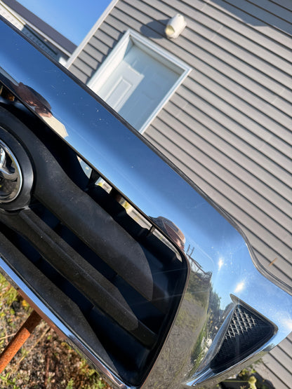 2005-2011 Toyota Tacoma OEM Chrome Grill