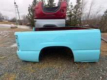 1999–2007 GMC Sierra 1500 2500 3500 6'6" Standard Bed Truck Box