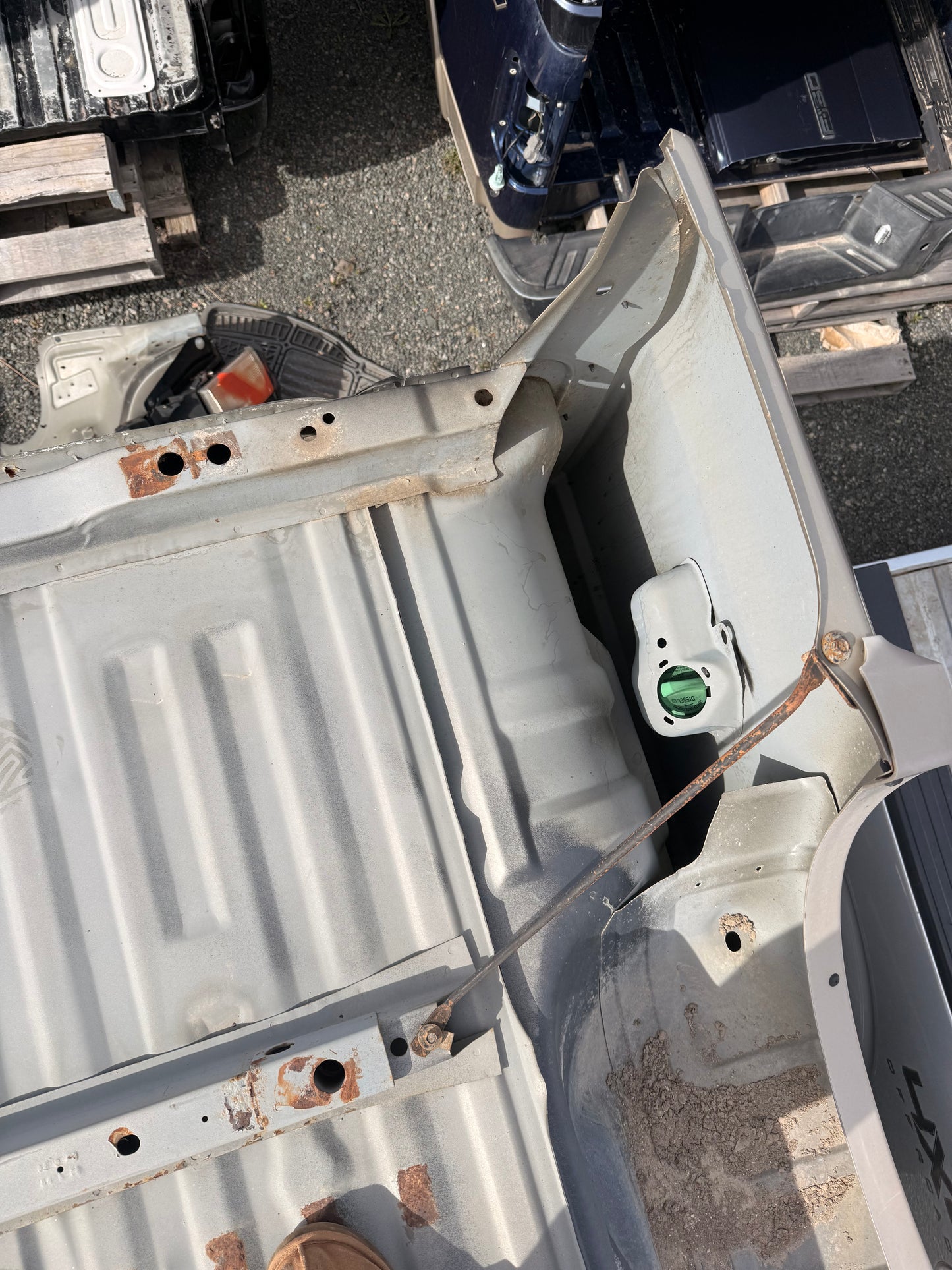 1999-2010 Ford F-250 F-350 6’9” Standard Bed Truck Box