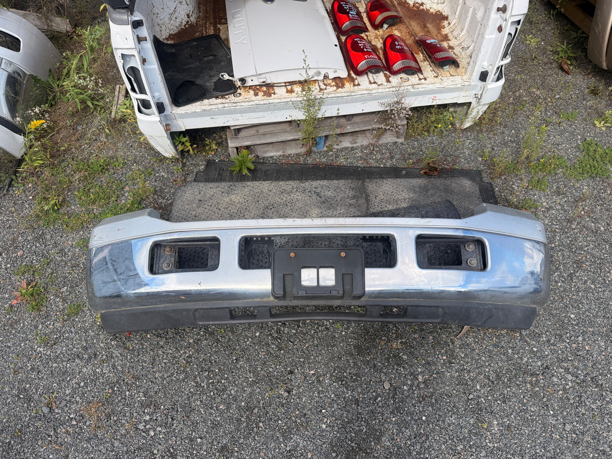 2005-2007 Ford F-250 F-350 F-450 OEM Chrome Front Bumper