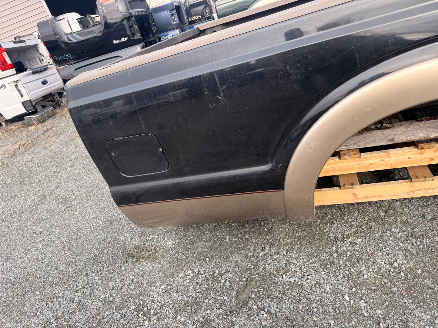 2011–2016 Ford F-250/F-350 8ft Truck Box | King Ranch OEM Bed
