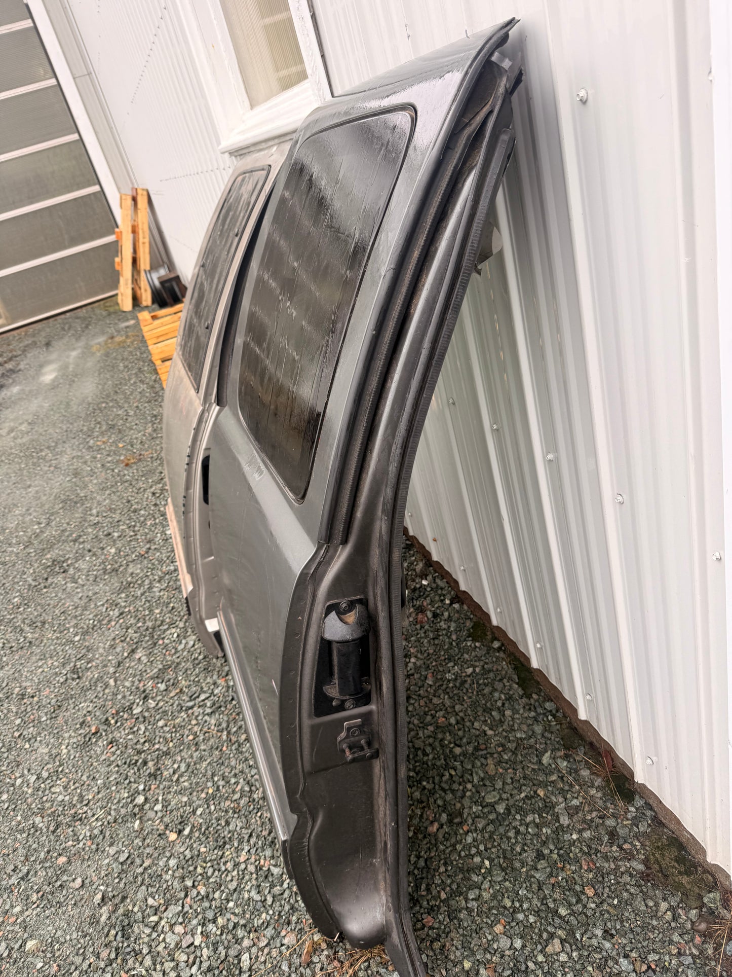 1999-2007 Chevrolet Silverado/GMC Sierra 1500/2500/3500 Rear Passenger Side Half Door