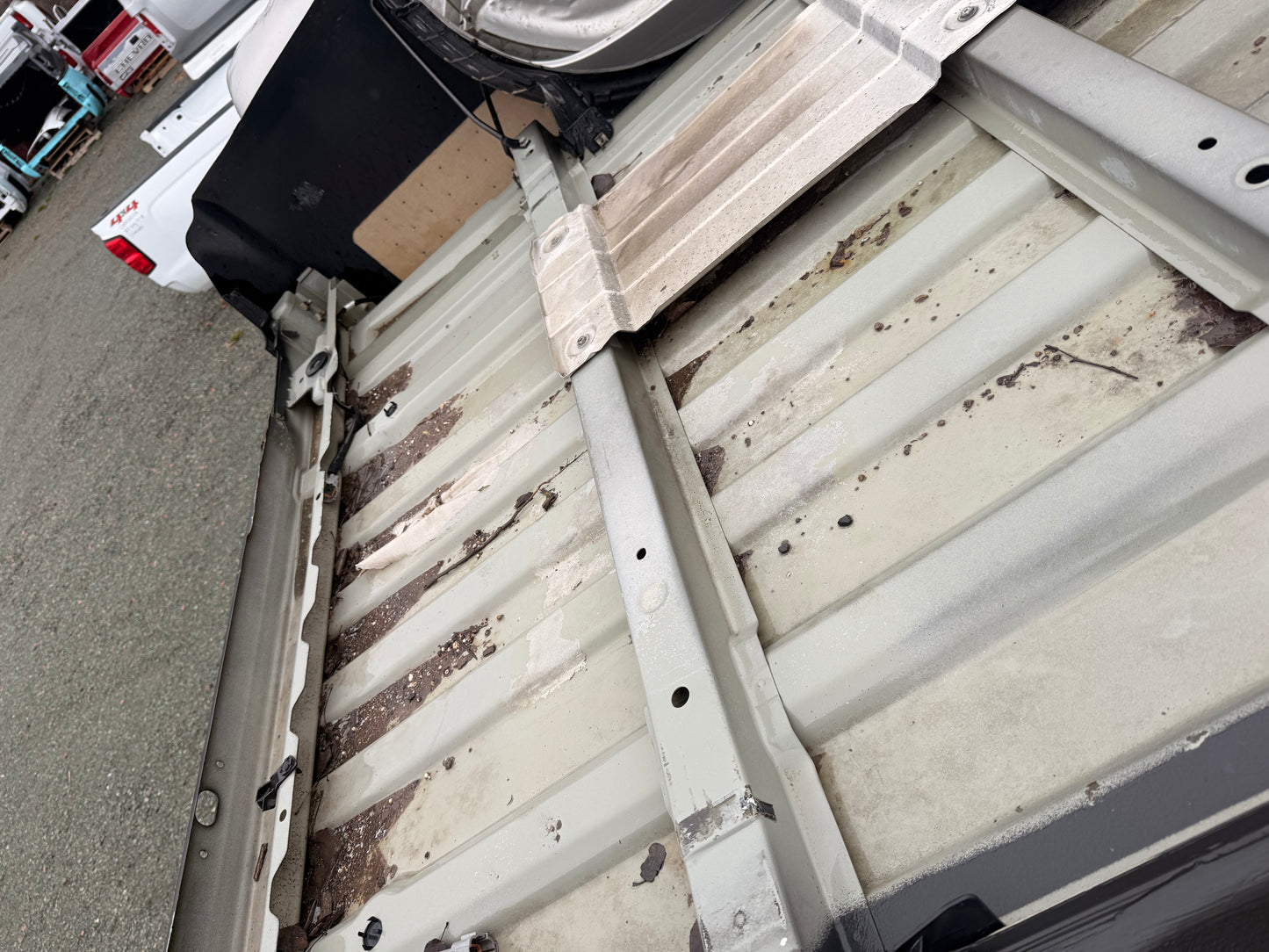 2004–2015 Nissan Titan 6'6" Standard Bed Truck Box