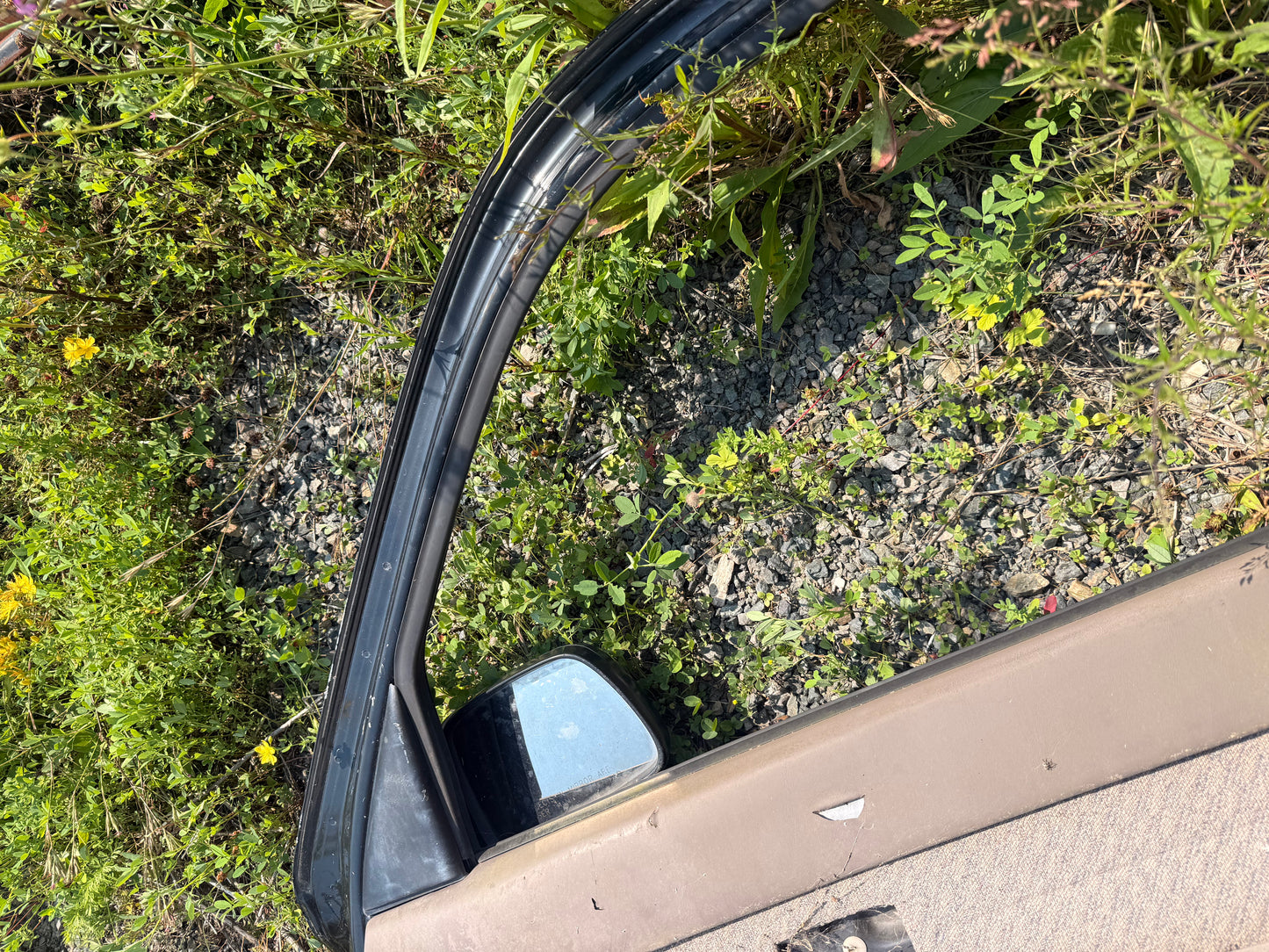1995-2004 Toyota Tacoma OEM Front Passenger Side Door